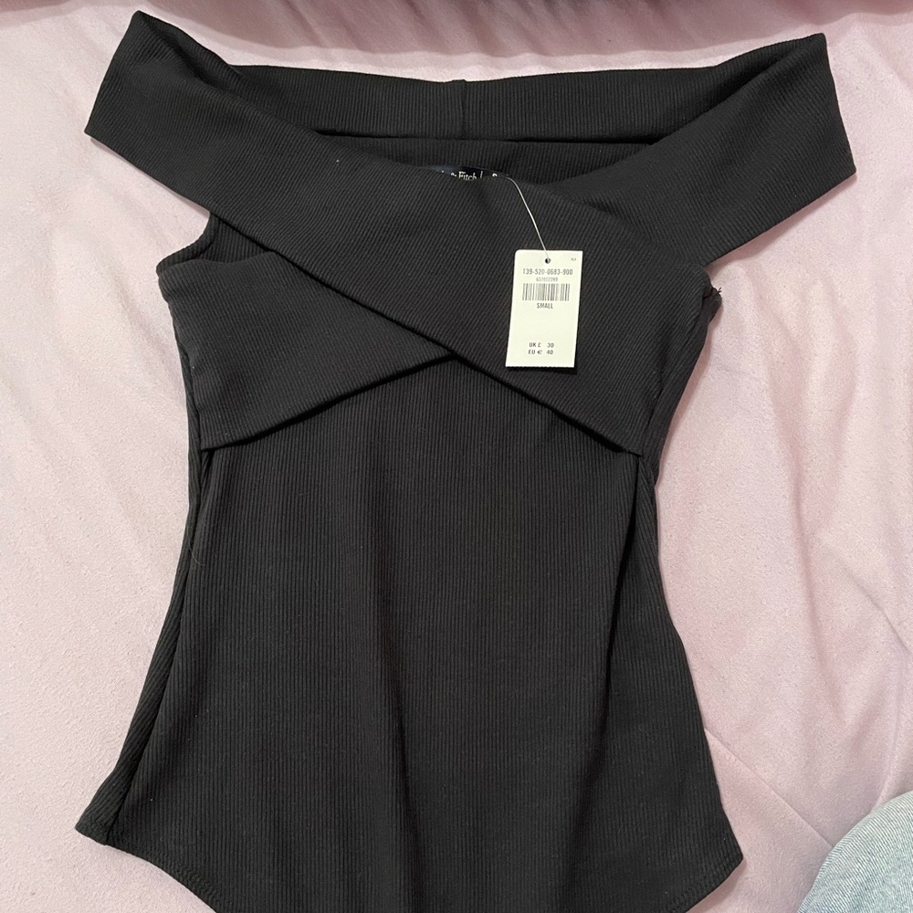 abercrombie and fitch black off shoulder bodysuit